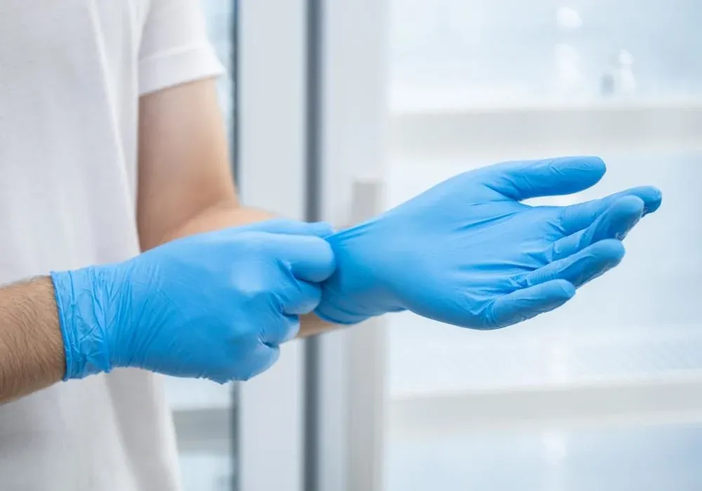Disposable (single-use) gloves.webp