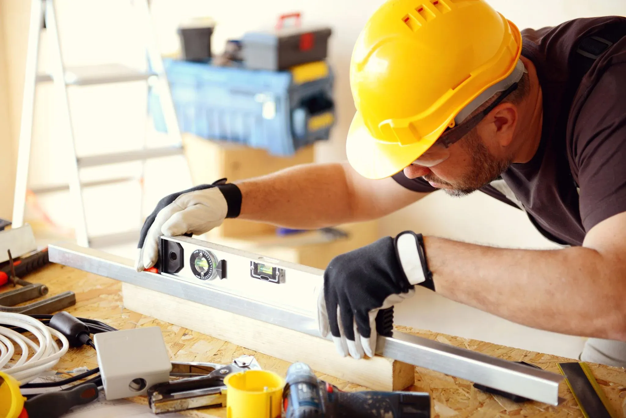 Tape measure and level.webp