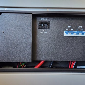 Inside of EG4 12Kpv inverter