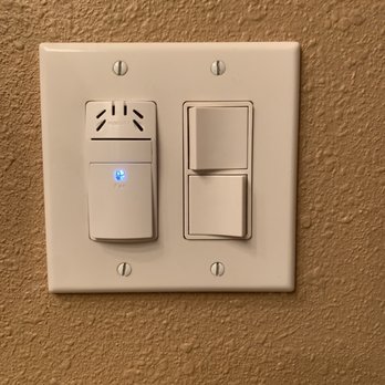 Vent switch on left, with humidity sensor.